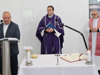 Posvatenie-domu-smutku-033