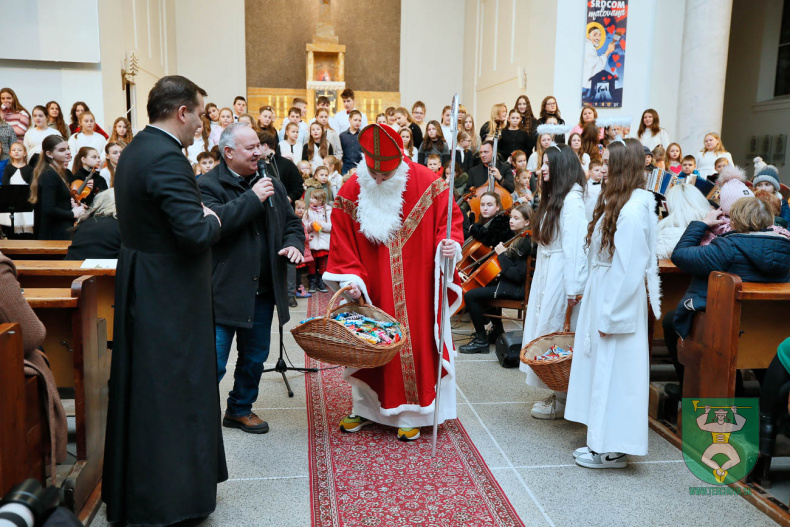 Mikulas v terchovej 2024-074