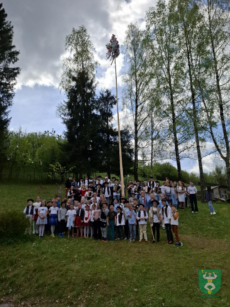Stavanie majov v terchovej 2025 zsms afkollara 02