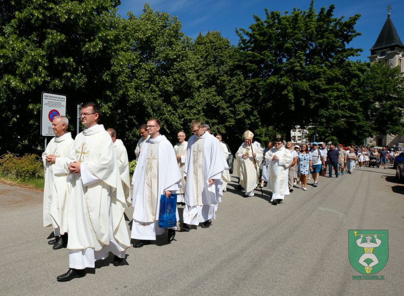 CMD 2025 sobota procesia mucha-20